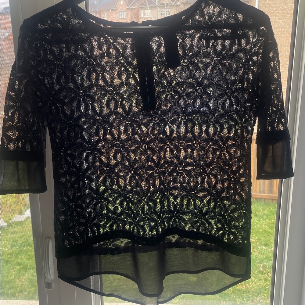 Design History Black Lace Short Sleeve Sheer Blouse